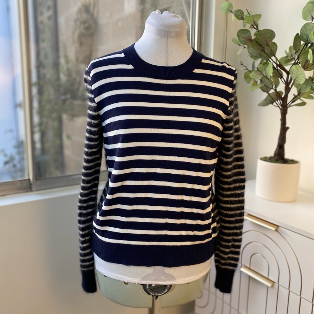 ✨Warm & Fuzzy Sweater Set (3)✨: Cupcakes & Cashmere S + Madewell M + Sundry M - Picture 8 of 16